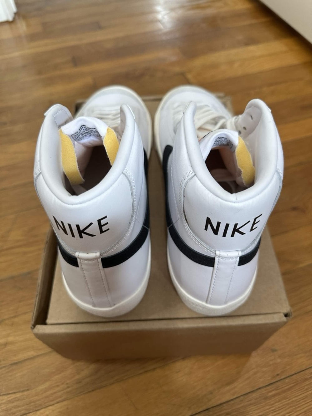 *Slightly Used* Nike Blazer Mid Women white Black (CZ1055-100) Size 12W - Picture 5 of 12
